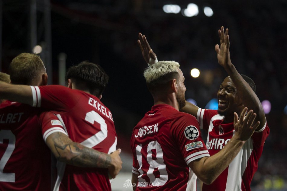 刻保持专注 刻保持专注